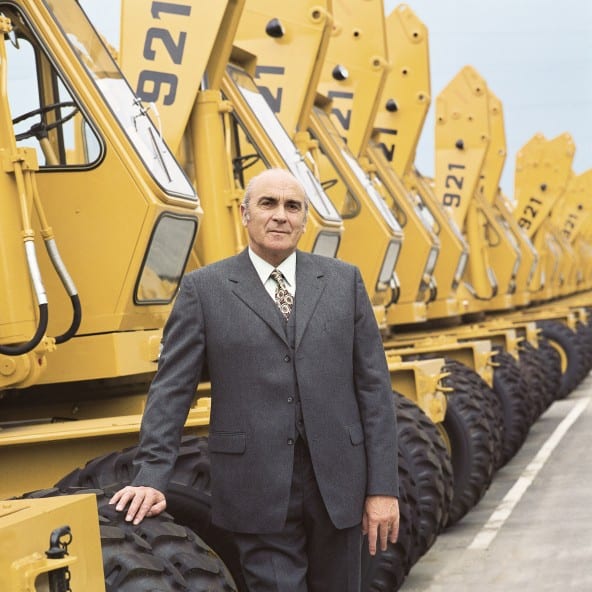 Motor vehicle, Gesture, Travel