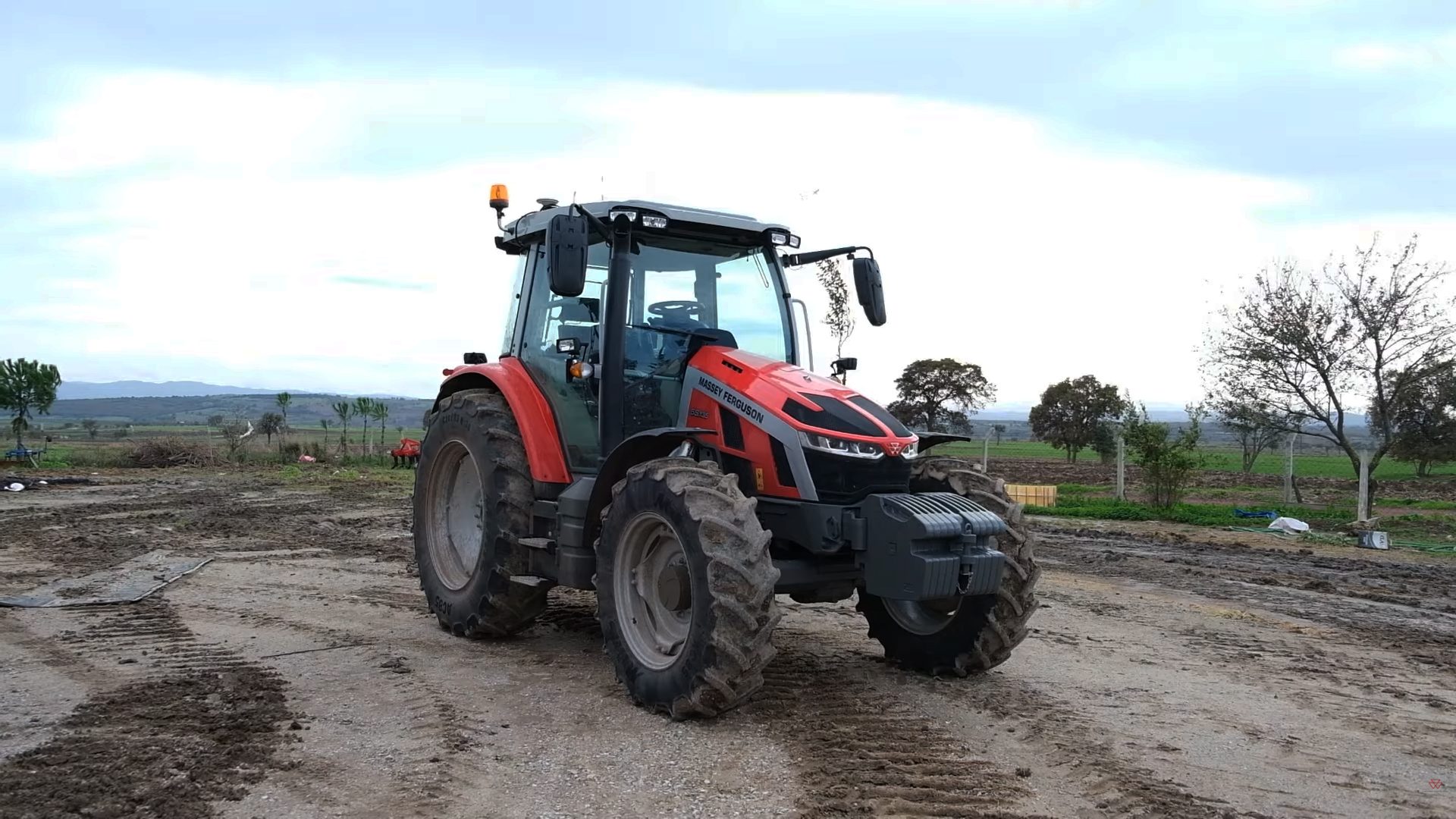 Automotive Wheel System, Land vehicle, Agricultural machinery, Tractor, Tread, Machine, Fender