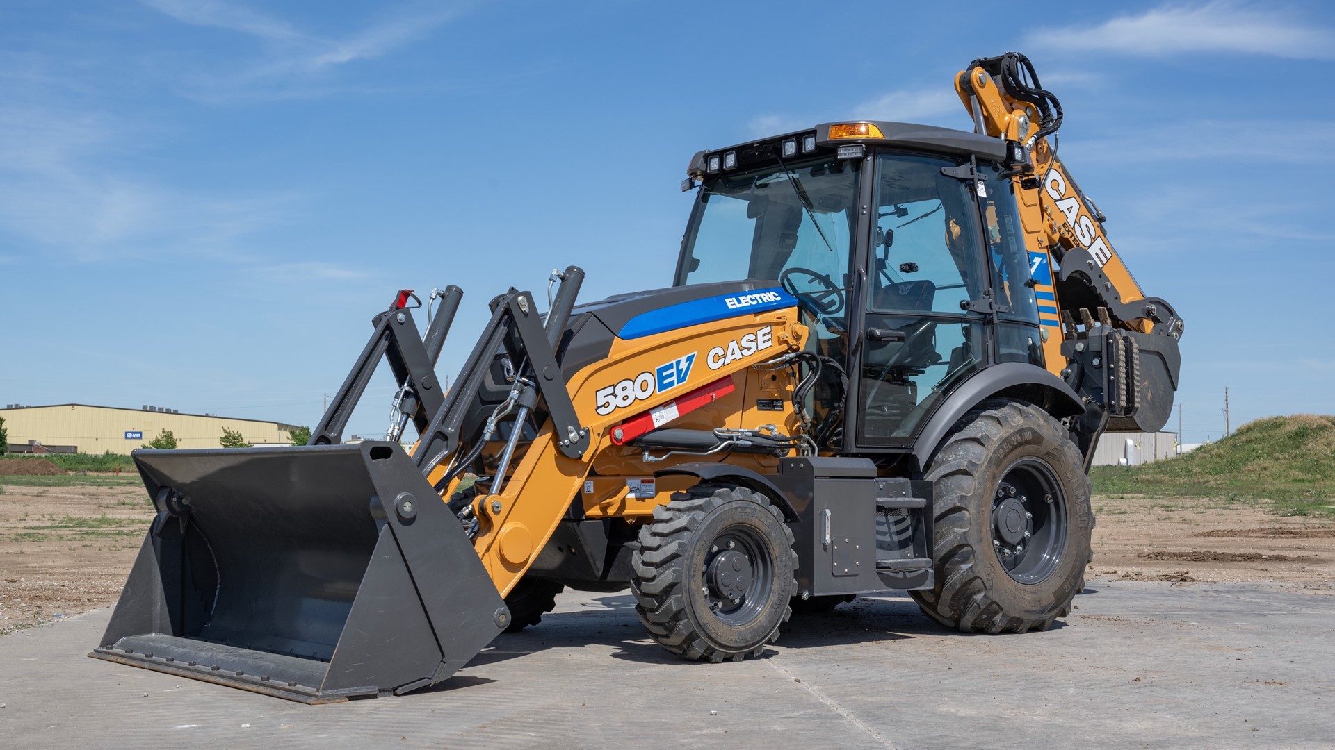 Automotive tire, Motor vehicle, Road surface, Wheel, Sky, Tread, Cloud, Asphalt