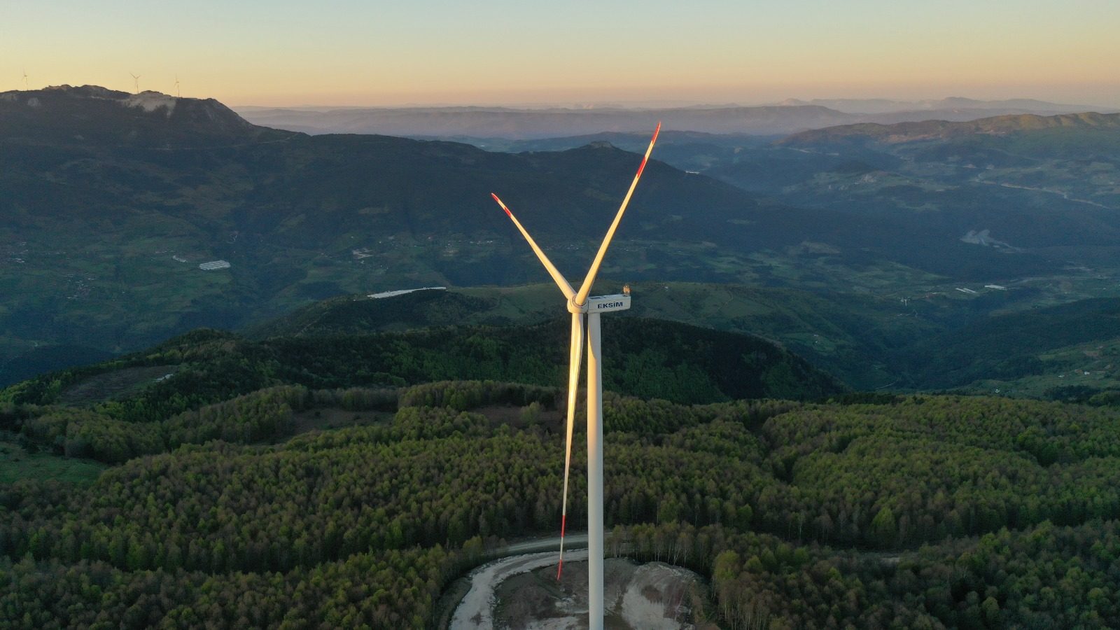 Wind turbine, Hill station, Public utility, Windmill, Machine