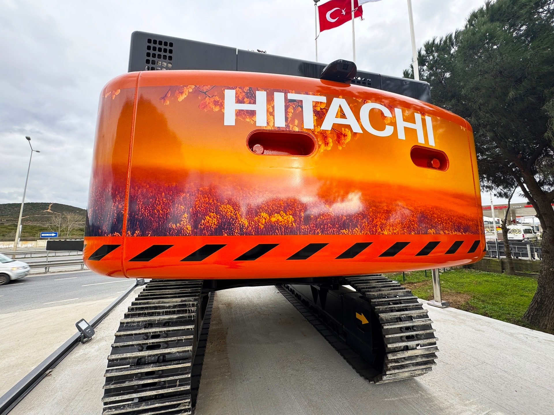 Heavy equipment, Machine