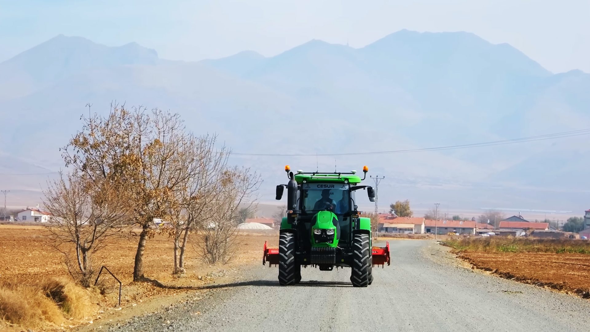 Mode of transport, Land vehicle, Agricultural machinery, Automotive Tire, Tractor, Wheel, Agriculture