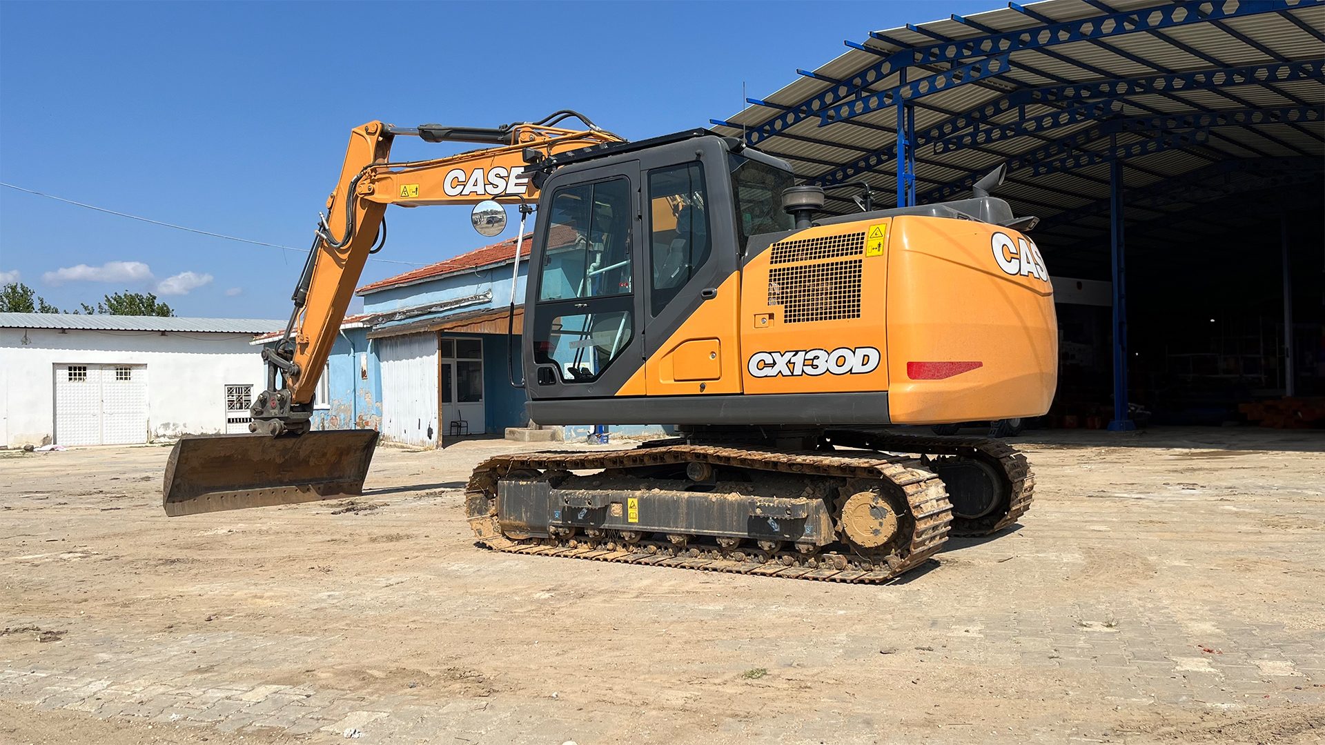 Sky, Vehicle, Asphalt