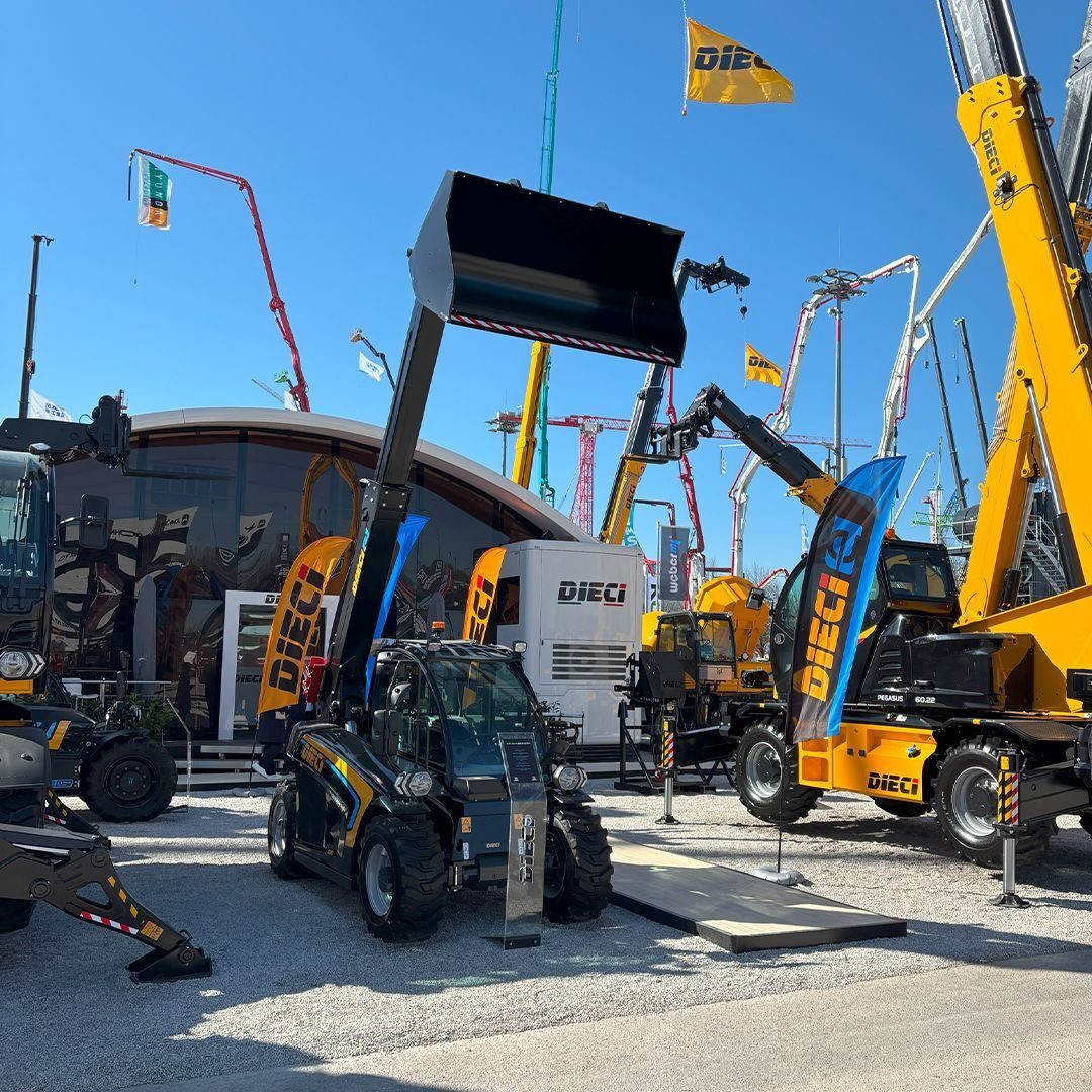 Mode of transport, Automotive Wheel System, Land vehicle, Heavy equipment, Tire