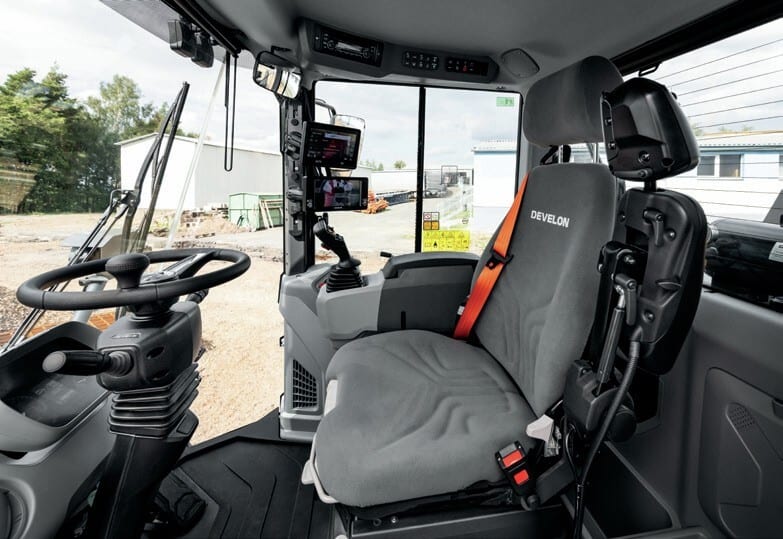 Automotive Wheel System, Land vehicle, Agricultural machinery, Heavy equipment, Machine, Tractor