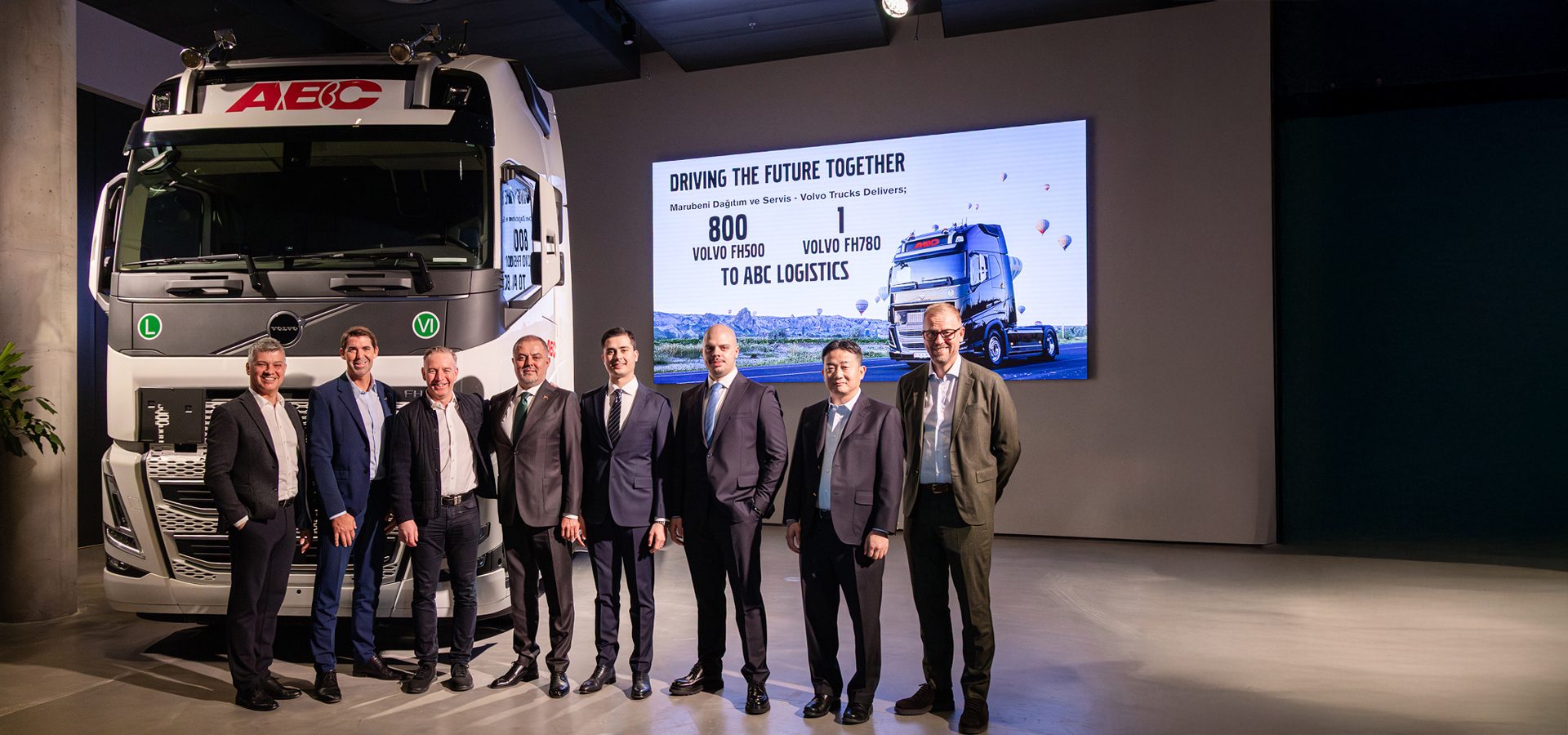Mode of transport, Automotive Wheel System, Land vehicle, Truck