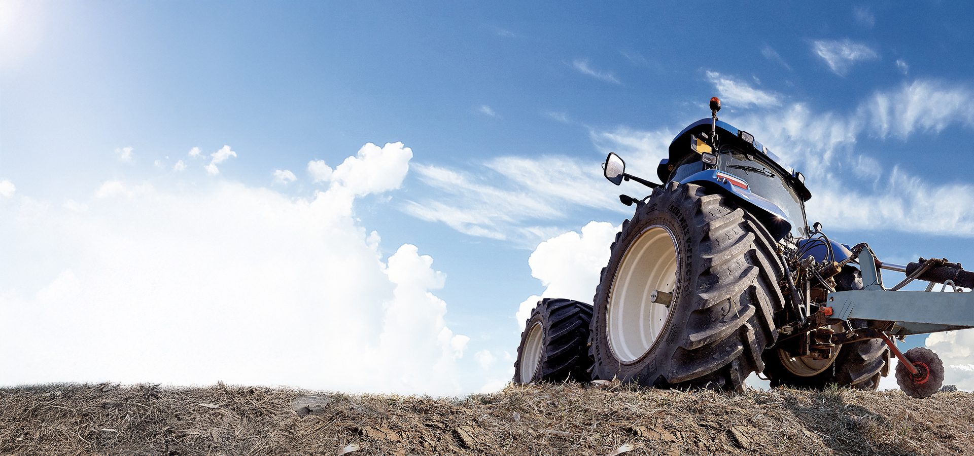 Automotive Wheel System, Agricultural machinery, Motor vehicle, Tire, Tractor, Tread, Fender, Machine