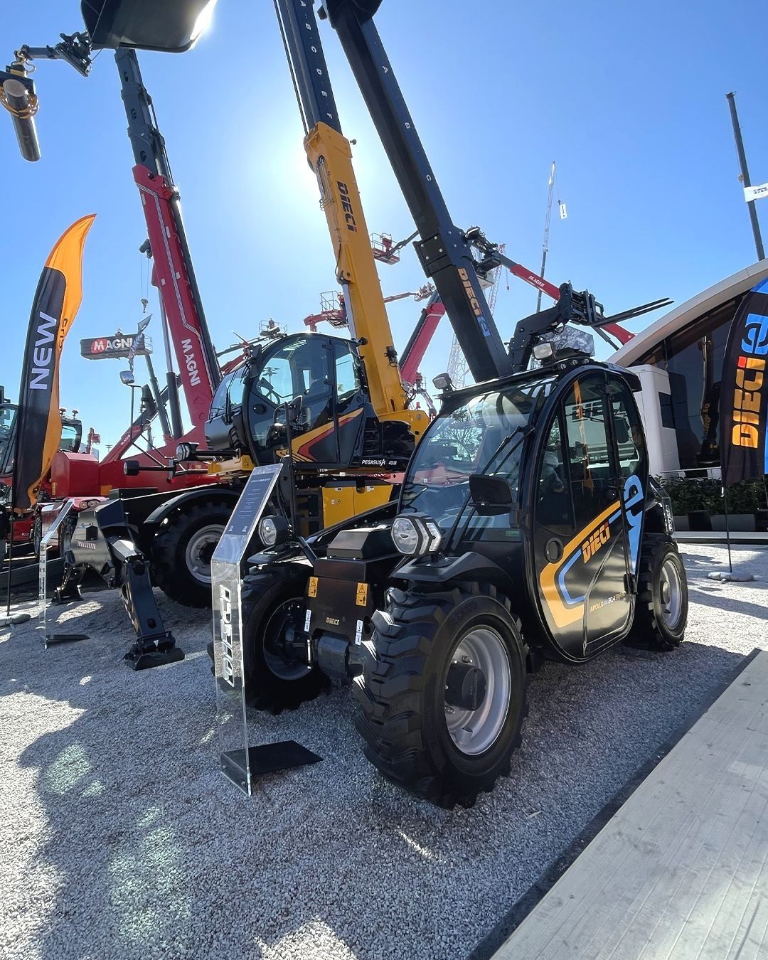 Automotive Wheel System, Heavy equipment, Tread, Machine