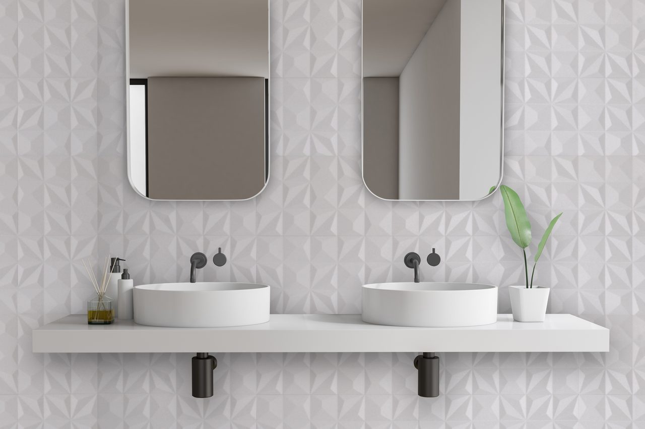 Bathroom sink, Plumbing fixture, Interior design, Mirror, Tap, Property, Plant, Rectangle