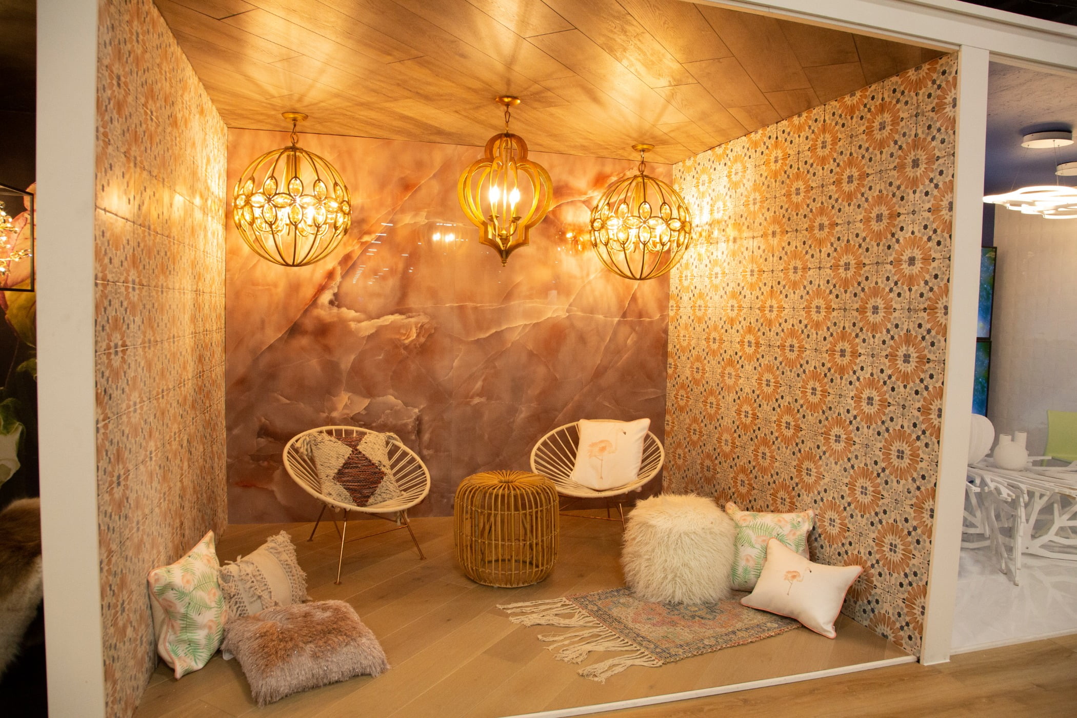 Interior design, Decoration, Building, Wood, Textile, Flooring, Floor, Comfort, House