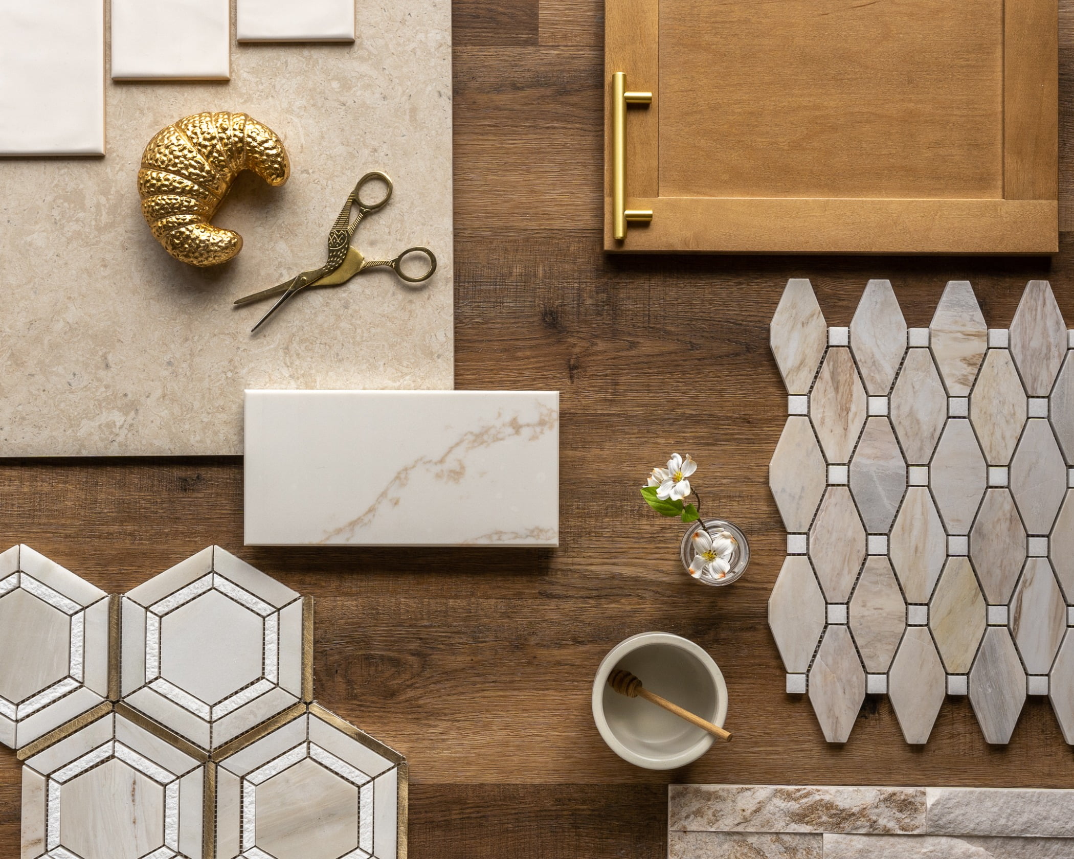 Material property, White, Product, Wood, Rectangle, Wall, Font, Dishware