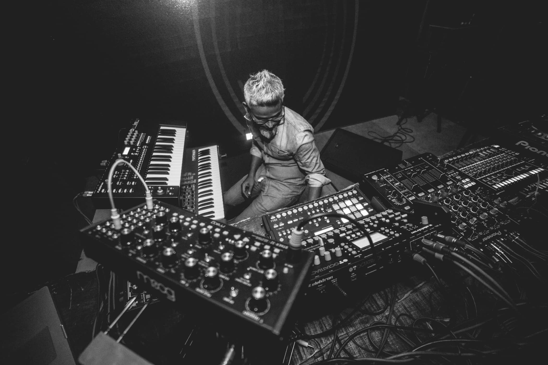 Electronic instrument