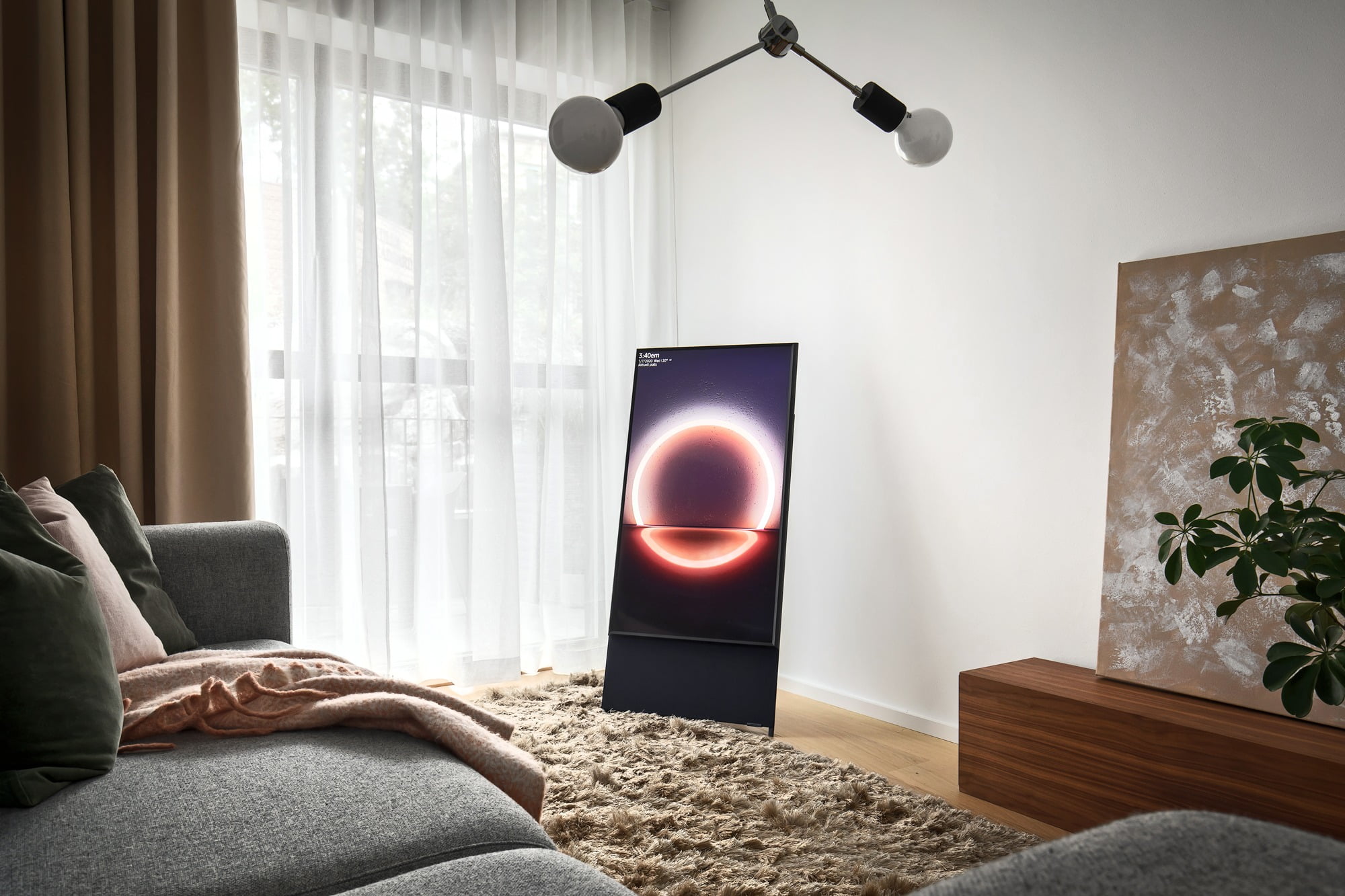 Interior design, Audio equipment, Loudspeaker, Lamp, Wall, Room, Lighting