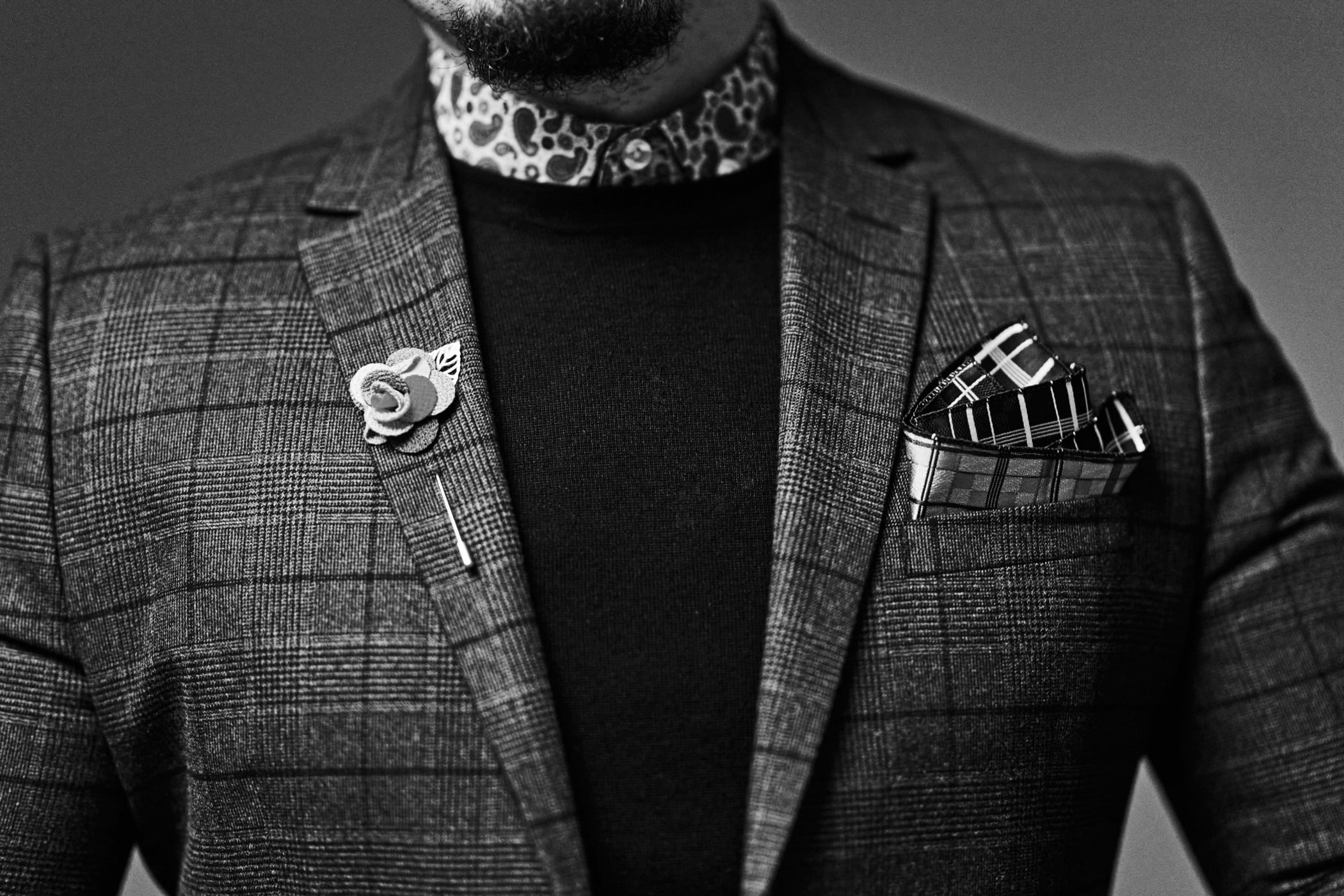 Formal wear, Dress shirt, Pocket, Blazer, Outerwear, Textile, Coat, Sleeve, Collar, Clothing