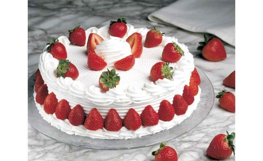 Cake decorating, Baked goods, Strawberry, Red, Dessert, Ingredient, Fruit, Sweetness, Food
