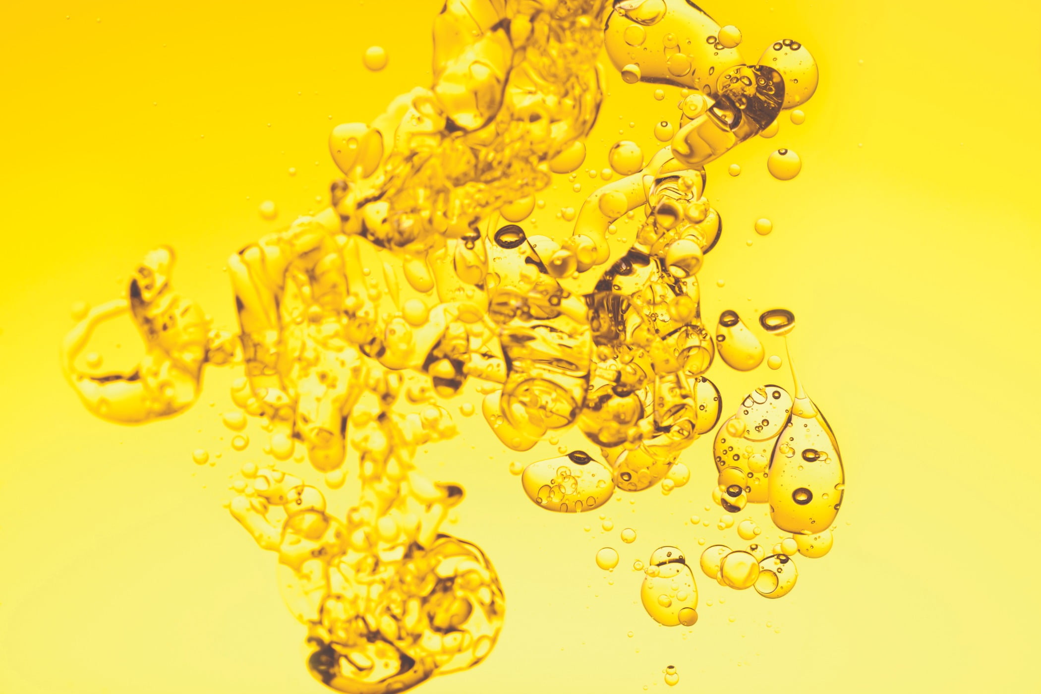 Chia oil, Oil, Yellow, Bubbles, Food product, Frying, Deep frying