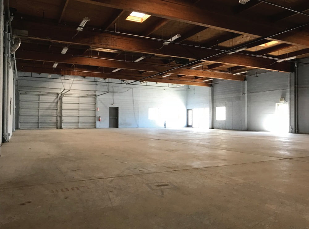 Property, Fixture, Hall, Building, Floor, Flooring