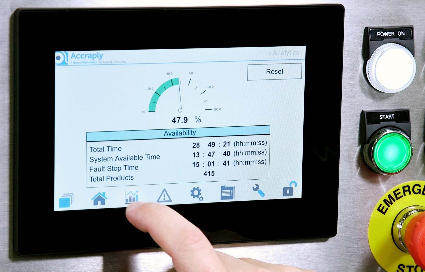 The Smartlink HMIs intuitive layout makes screens easily navigable.