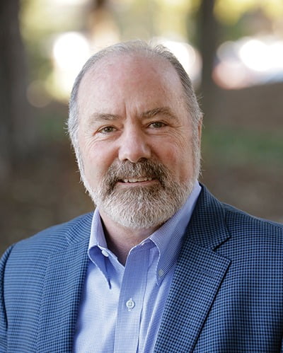 Dress shirt, Forehead, Nose, Skin, Eyebrow, Beard, Jaw, Collar