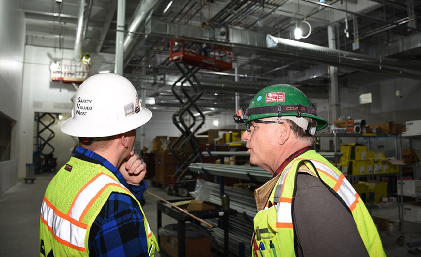 Hard hat, High-visibility clothing, Glasses, Helmet, Workwear, Engineer, Yellow, Sleeve, Headgear