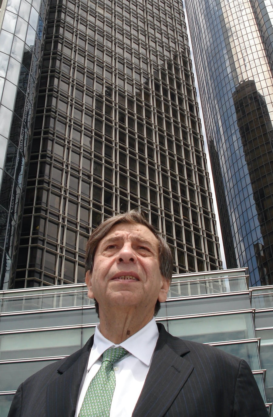 Dress shirt, Skyscraper, Building, Outerwear, Coat, Photograph, White, Tie, Tower, Black