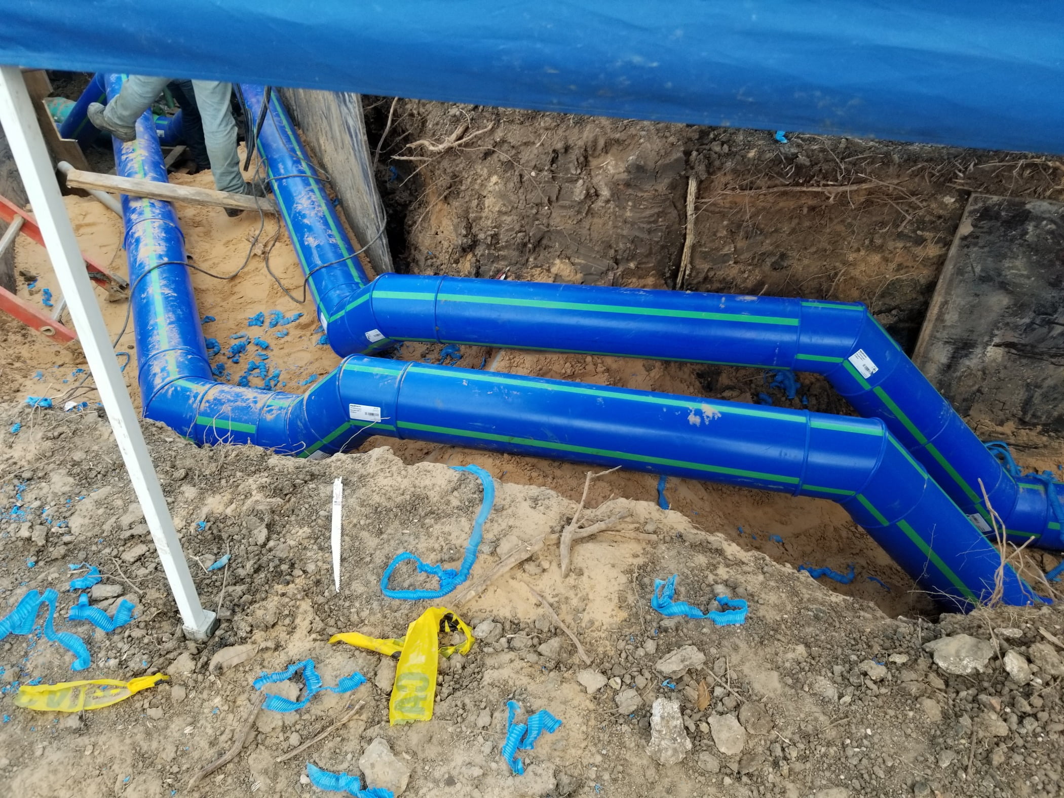 Steel casing pipe, Blue