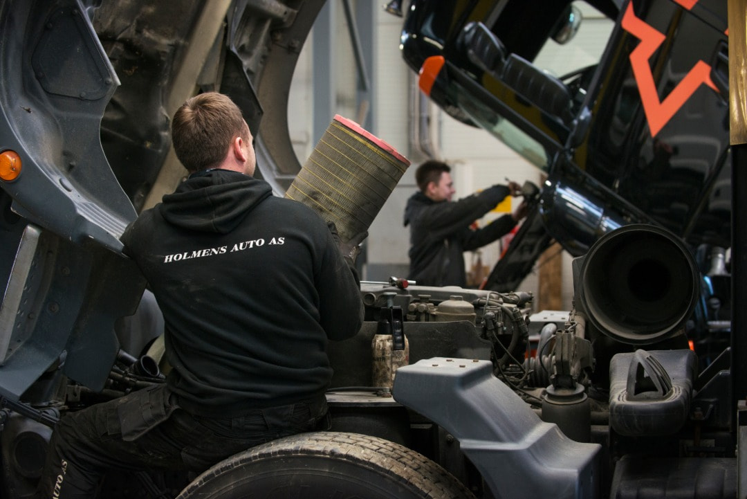 Holmens Auto
