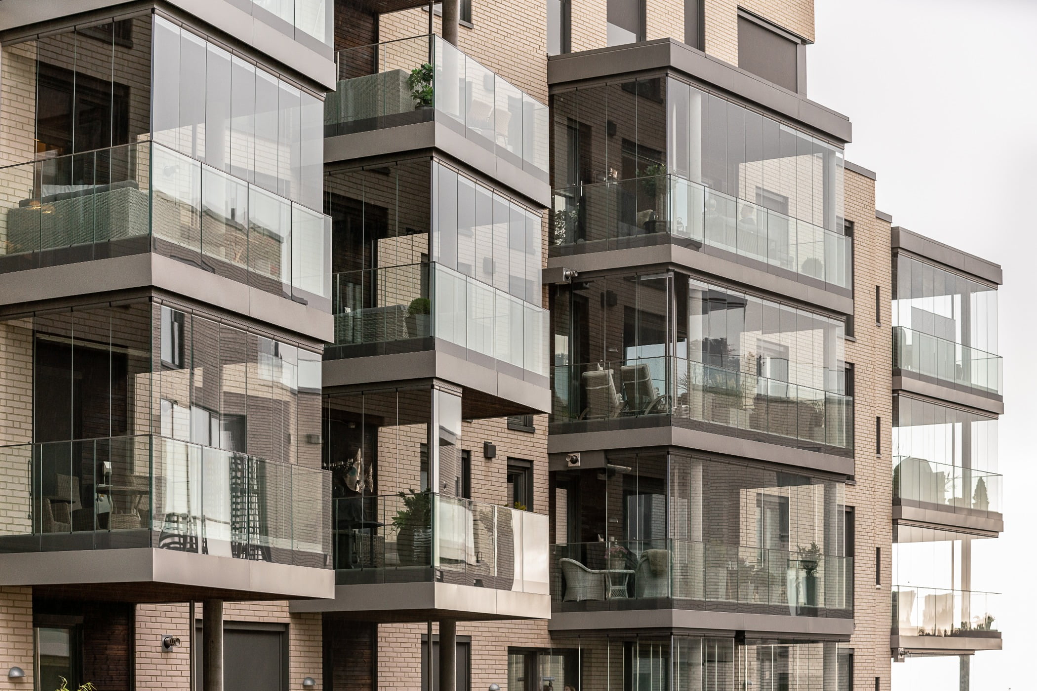 Tower block, Urban design, Residential area, Material property, Building, Condominium, Neighbourhood